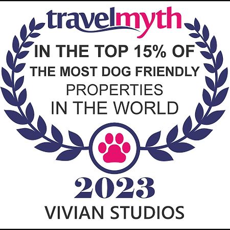 Vivian Studios 이알리소스 외부 사진